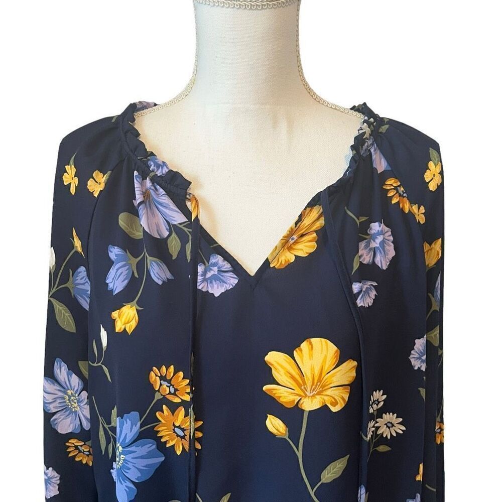 Old Navy Navy Blue Floral Blouse Tunic Size Large - Picture 2 of 7